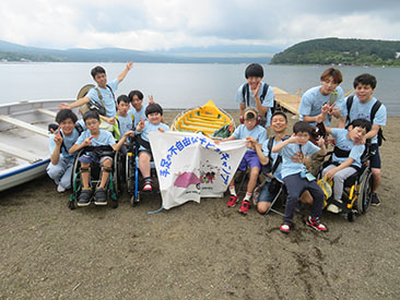 山中湖を背負って!!